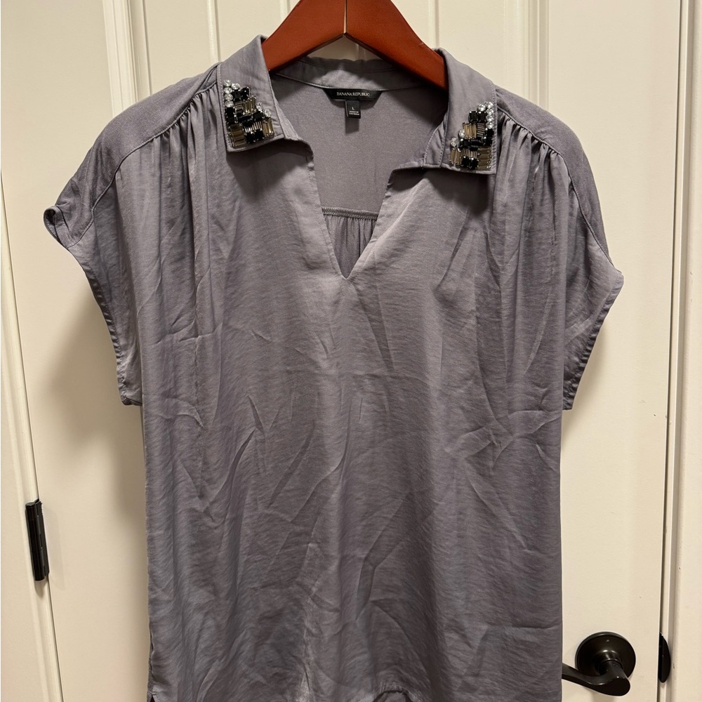 Banana Republic Gray Embellished Collar Blouse. Size large